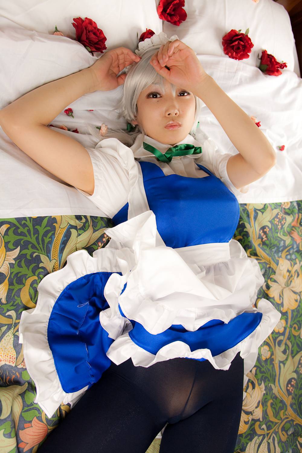 cosplay美女套图 c77 Sakuya Izayoi　白丝假发扮相(1)